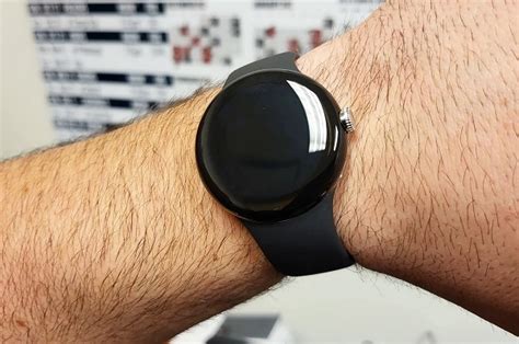 Google Pixel Watch, Gerçekten Eski Bir Yonga Seti ile 349,99 Dolardan Başlayacak