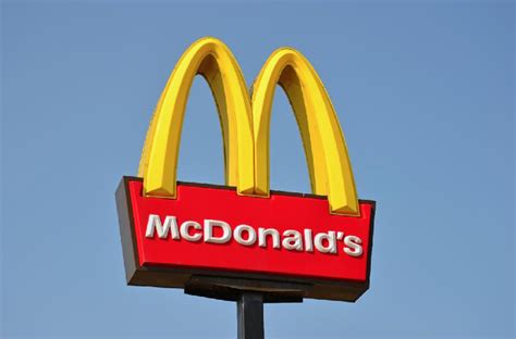 McDonald’s’ın İsviçre’nin Lugano Kasabasında Bitcoin ve Tether Ödemelerini Kabul Ettiği Bildirildi