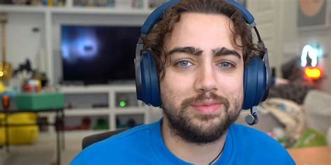 Twitch kumar, Pokimane, Mizkif’ten elektrik kesintisi tehdidinde bulundu